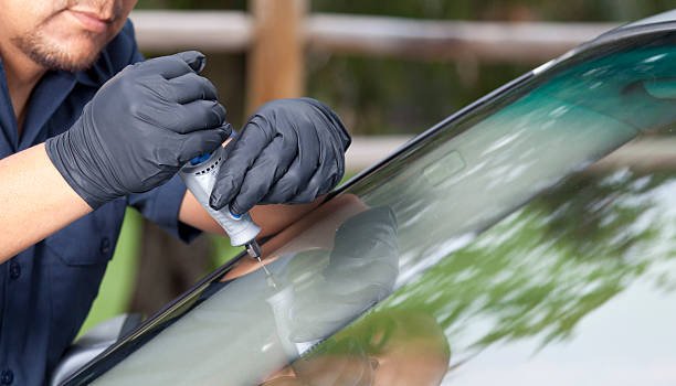 Dealing with Vehicle Glass Damage in Auto Glass Repair and Windshield Replacement